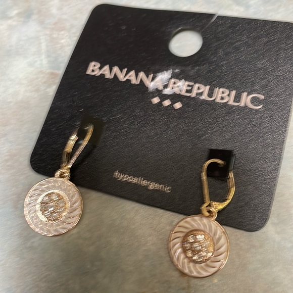 Banana Republic Factor earrings - Picture 7 of 8